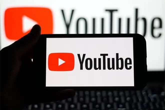 YouTube y Facebook, responsables de la adicción a redes sociales 