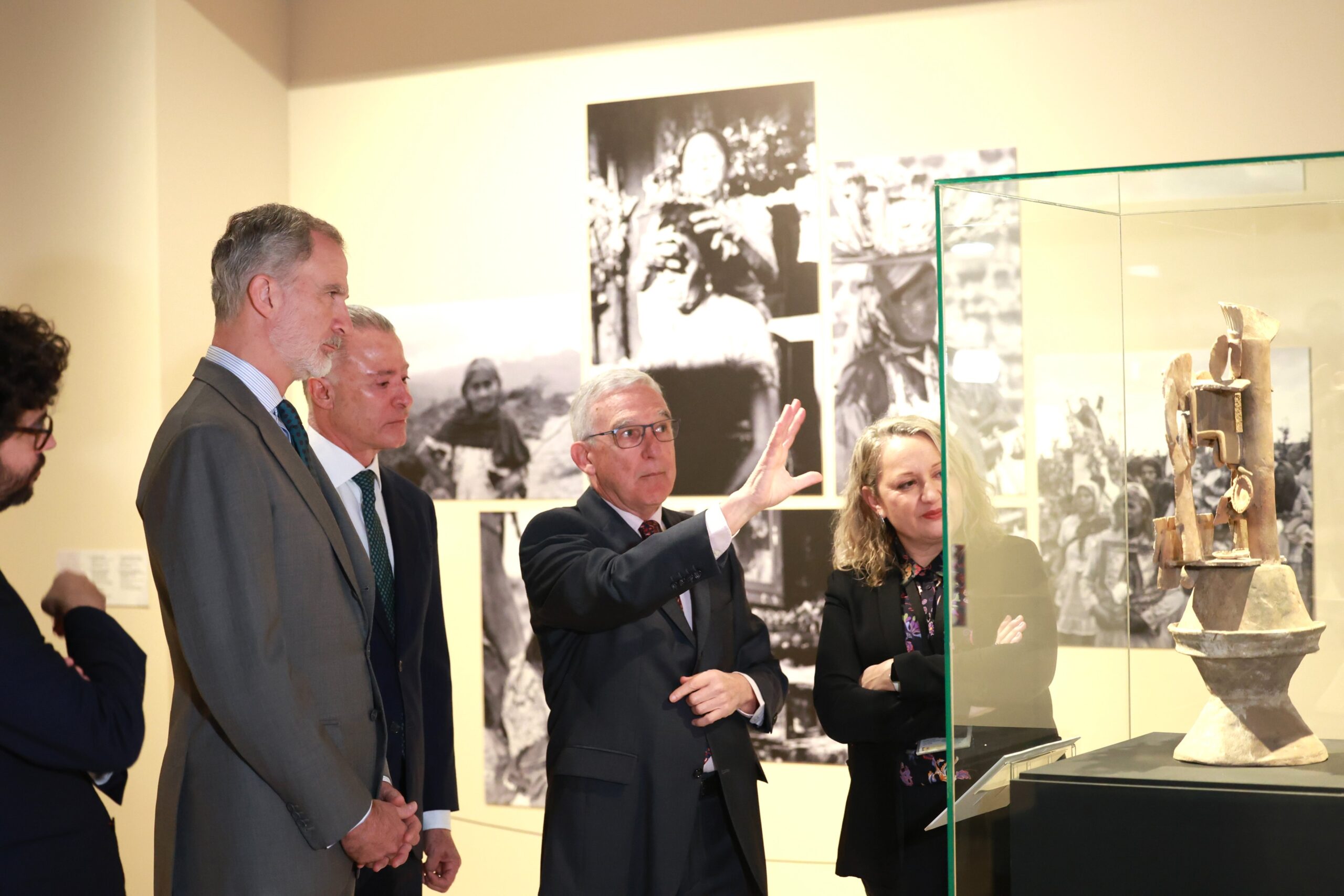 España reconoce “abusos” de la Conquista; Sheinbaum responde con invitación al Mundial