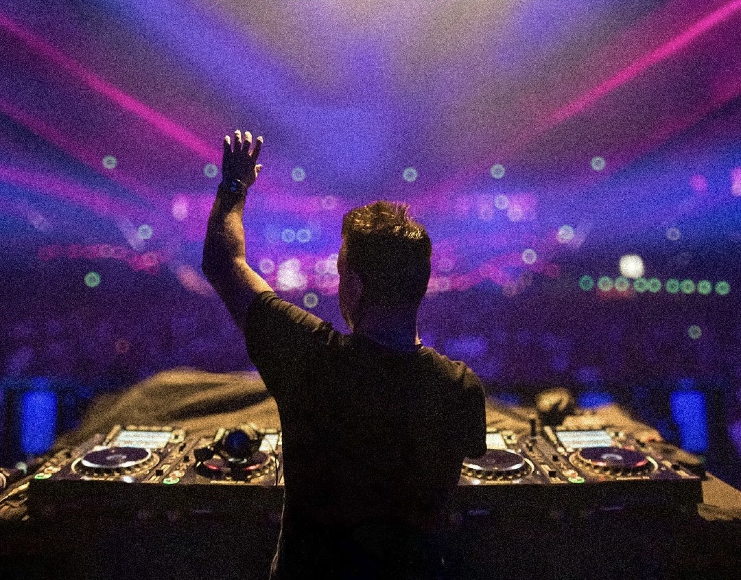 Oakenfold trae lo mejor de la electrónica al Foro Niebla