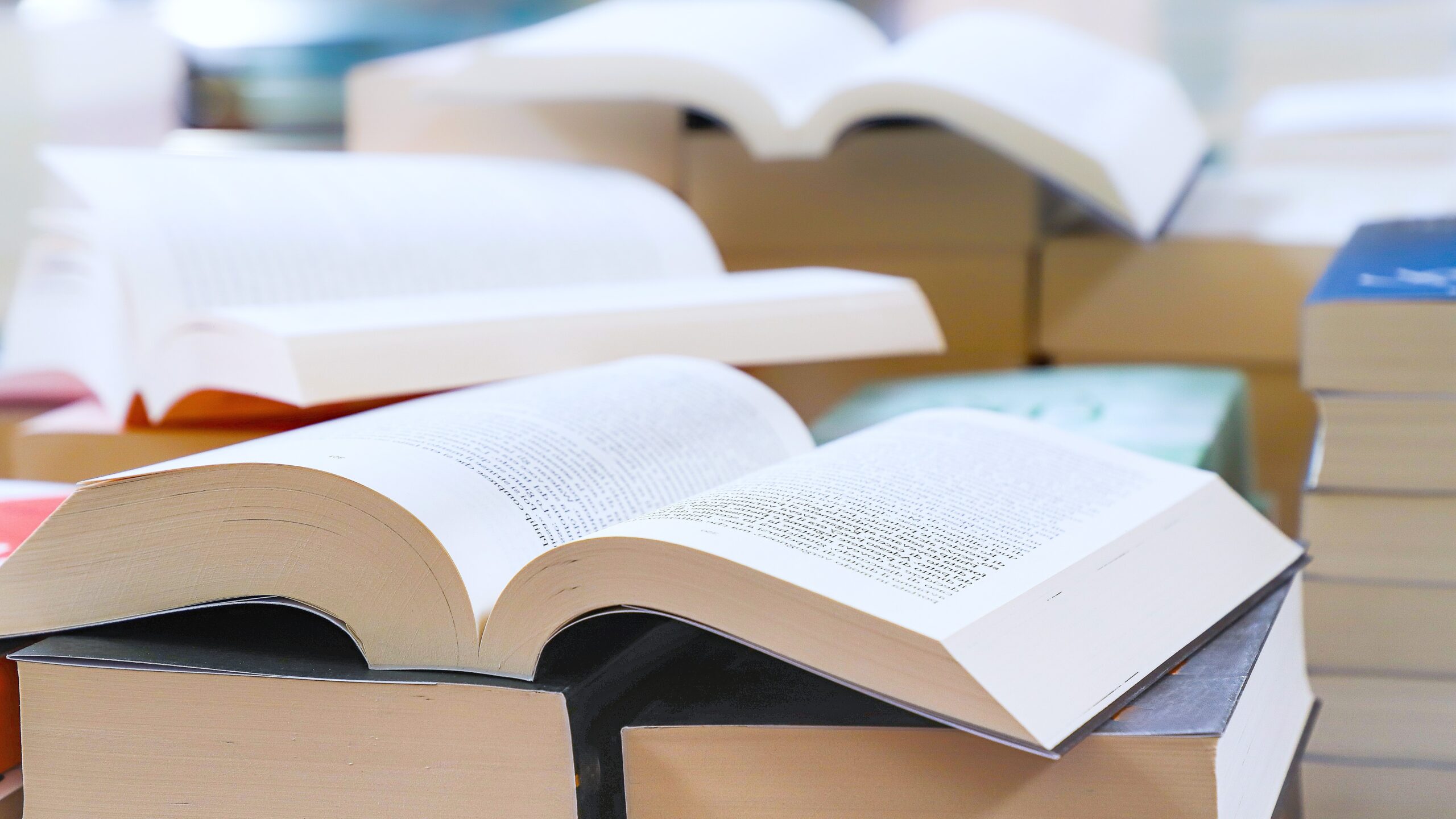 Venta nocturna de libros traerá los mejores títulos