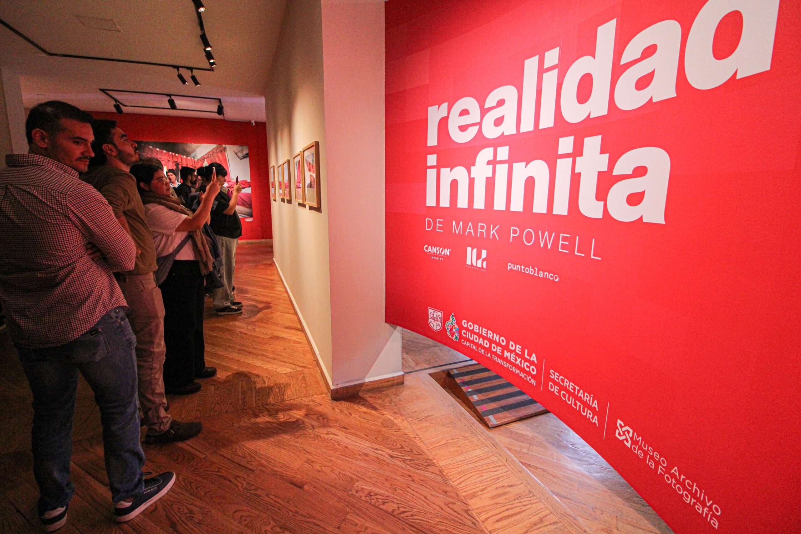 La “realidad infinita” de Mark Powell invade la CDMX